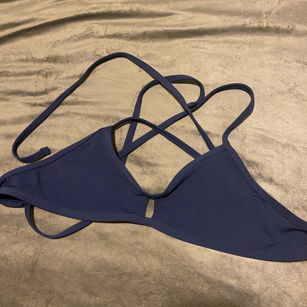 Jolyn vent bikini top